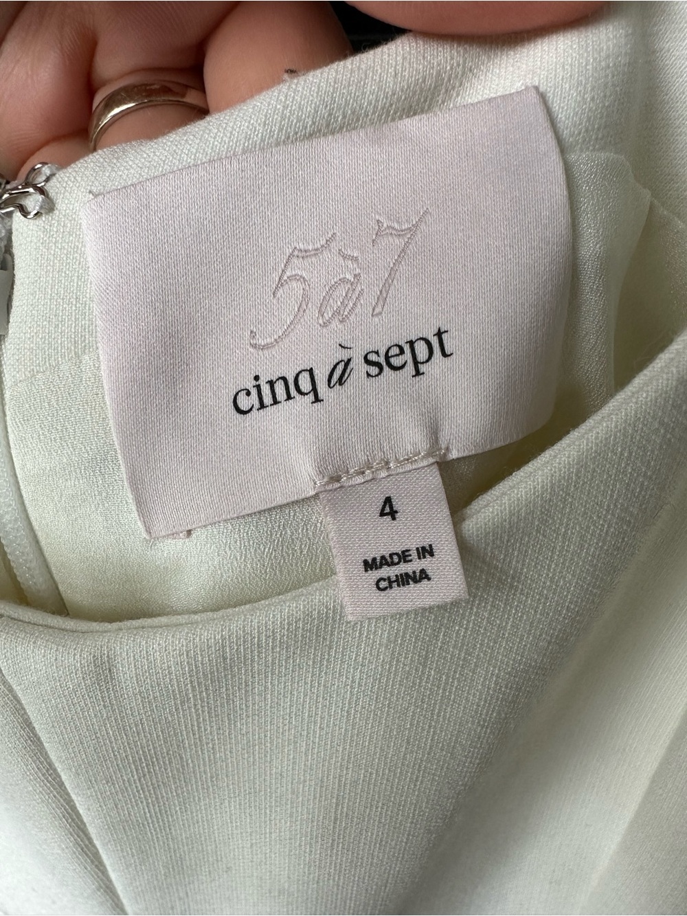 cinq à sept Soft White Dress with Subtle Ivory Tag - Picture 4 of 4